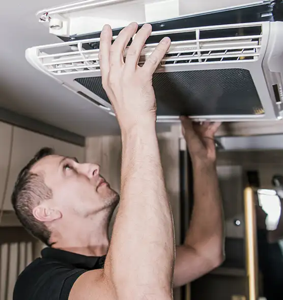  Professional Licensed And Insured Cleaners in Elk Grove Village, IL